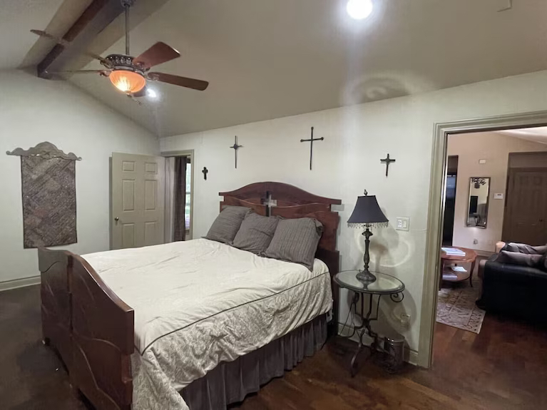 Buda Casita bedroom