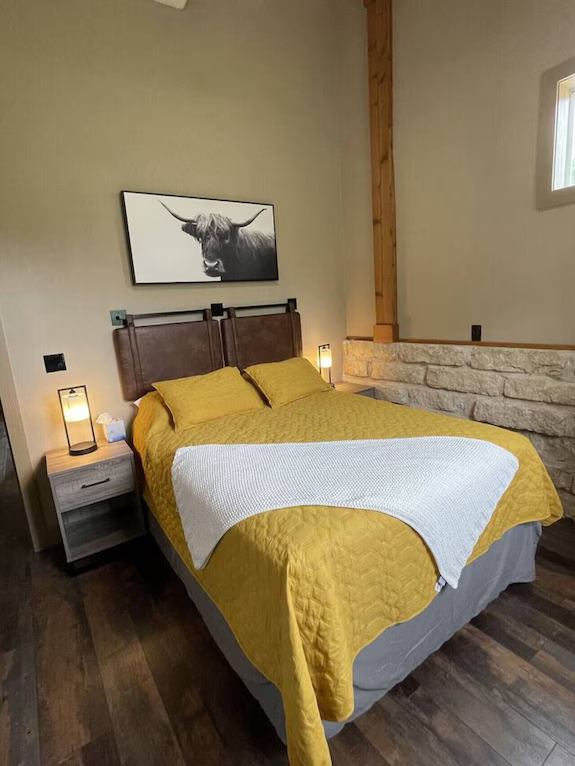 Garden Getaway bedroom